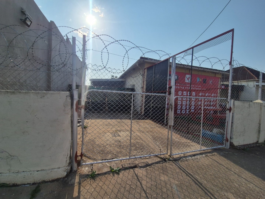 5 Bedroom Property for Sale in Uitenhage Upper Central Eastern Cape